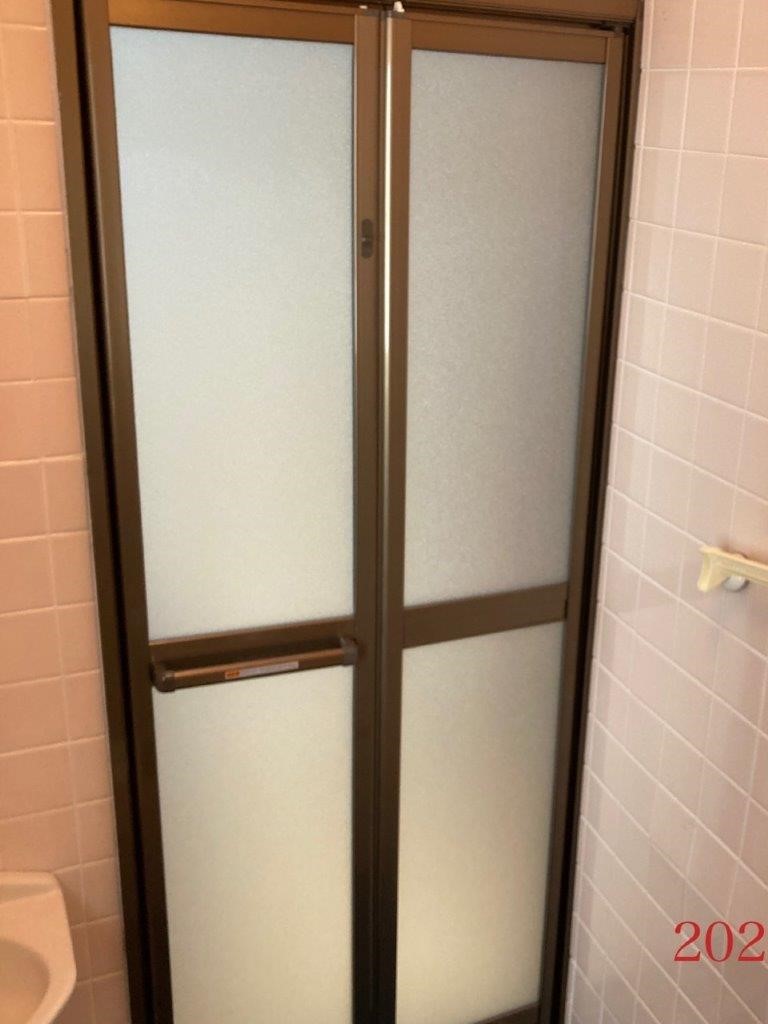 浴室入口ドア完成：浴室側