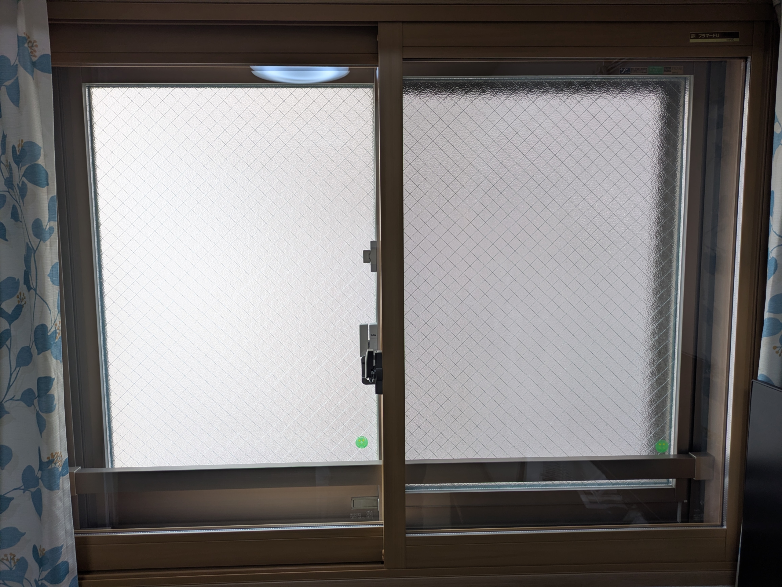 夏の暑さも、外の音も、窓で変えられる。